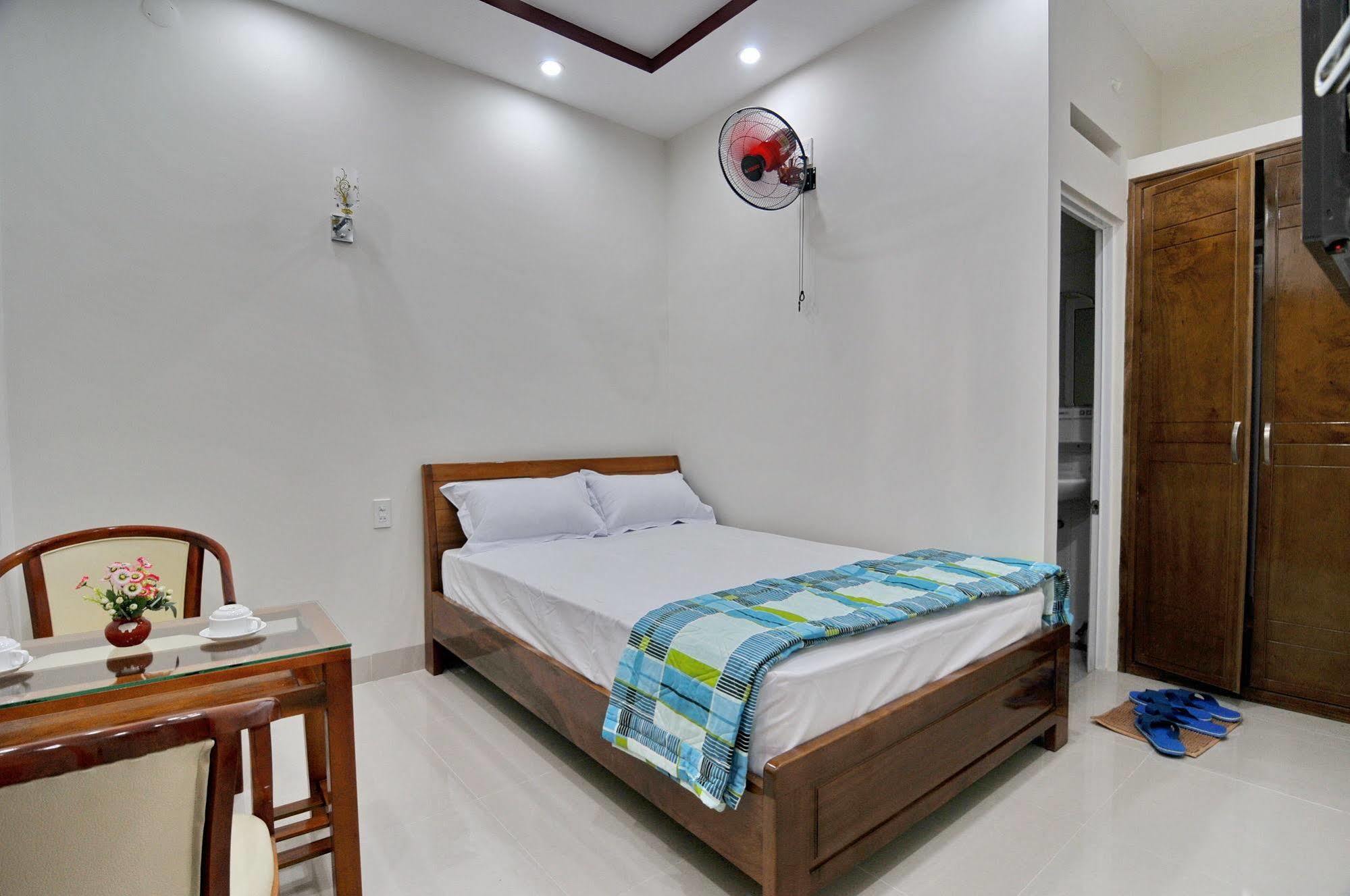 Duy Phuoc Hotel Nha Trang Exteriör bild
